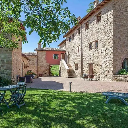 Stunning In Camerino With Outdoor Swimming Pool, Wifi And 1 Bedrooms *