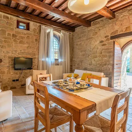 Feriehus Stunning In Camerino With Outdoor Swimming Pool, Wifi And 1 Bedrooms