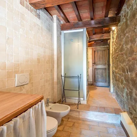 Stunning In Camerino With Outdoor Swimming Pool, Wifi And 1 Bedrooms * Crispiero