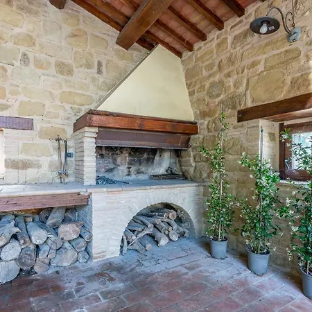 Stunning In Camerino With Outdoor Swimming Pool, Wifi And 1 Bedrooms * Crispiero